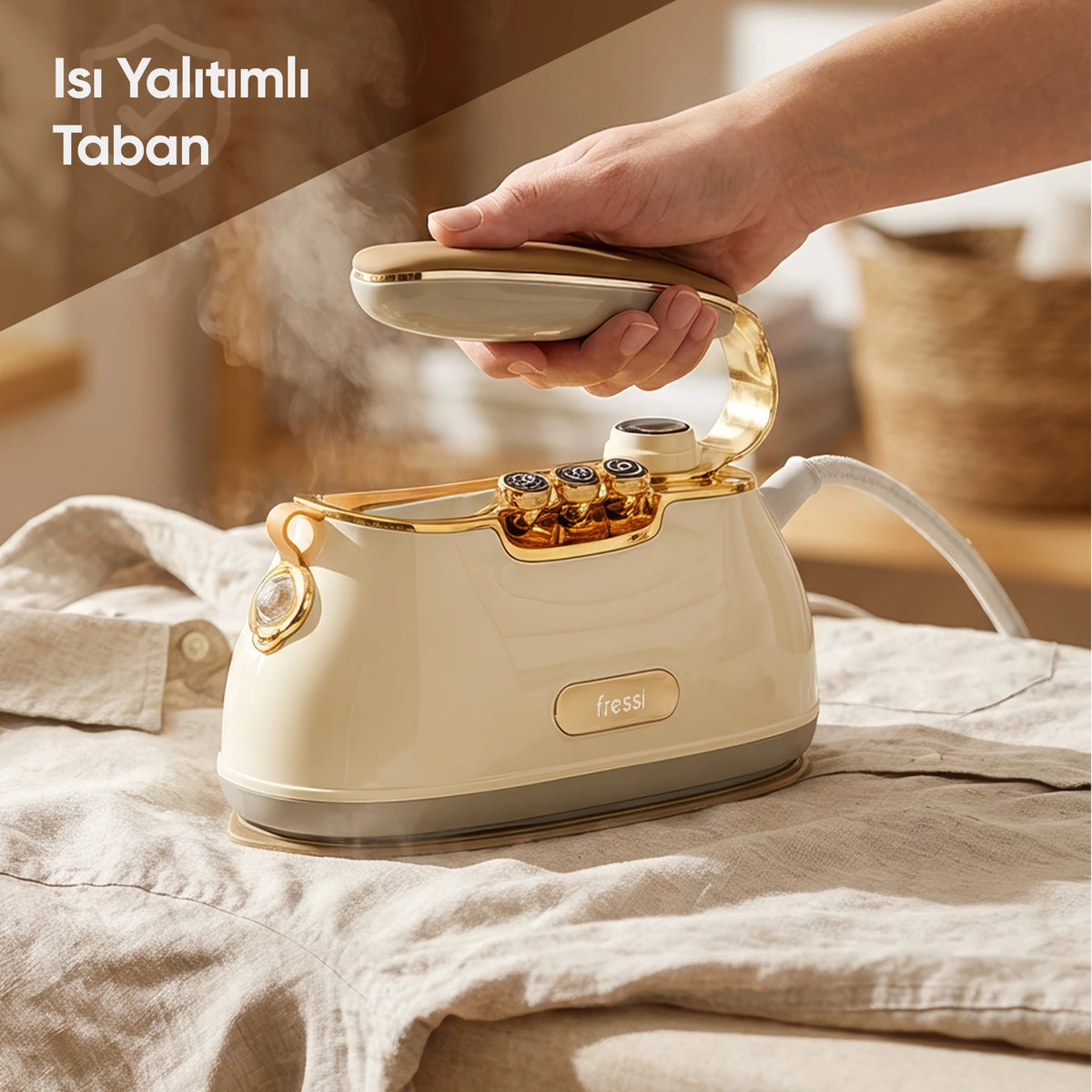 FR-ST900 Travel Steam Seyahat Tipi Taşınabilir Krem Buharlı Ütü