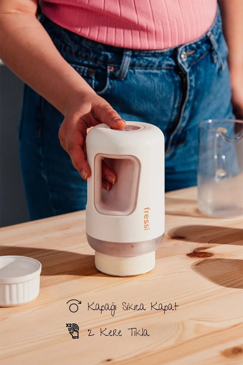 FR-BL07 Taşınabilir Şarjlı 80w 600ml Öğütücü Fonksiyonlu Beyaz Kişisel Smoothie Blender