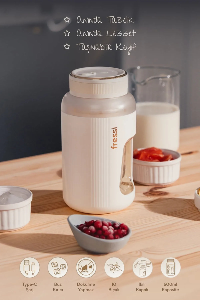 FR-BL07 Taşınabilir Şarjlı 80w 600ml Öğütücü Fonksiyonlu Beyaz Kişisel Smoothie Blender