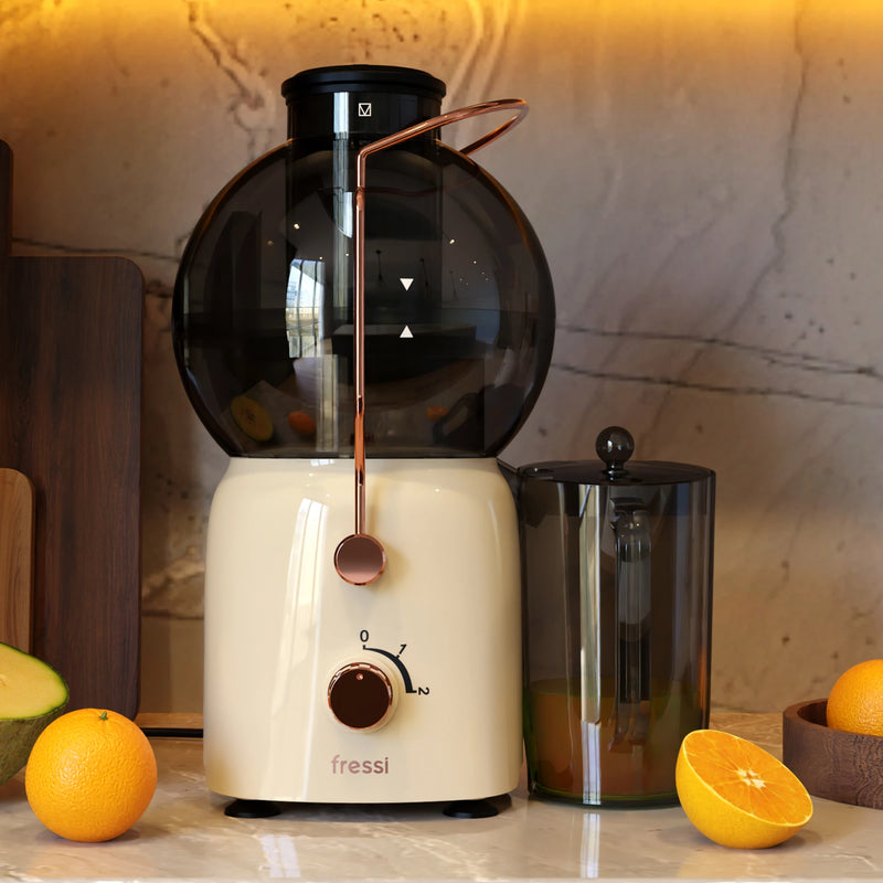 FR-KM01 Essenza Katı Meyve Sıkacağı Hız Ayarlı 1,2L 800W - Krem